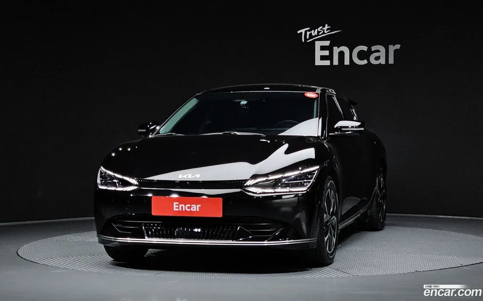 Kia EV6 2023 — thumbnail 3