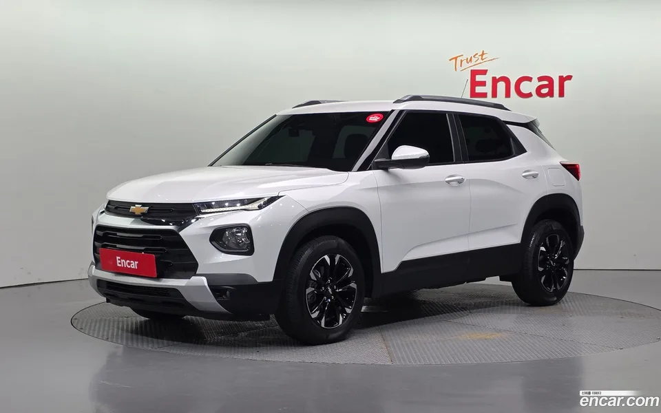 Chevrolet Trailblazer 1.3 2WD 2022 — photo 1, buy with delivery to Moscow
