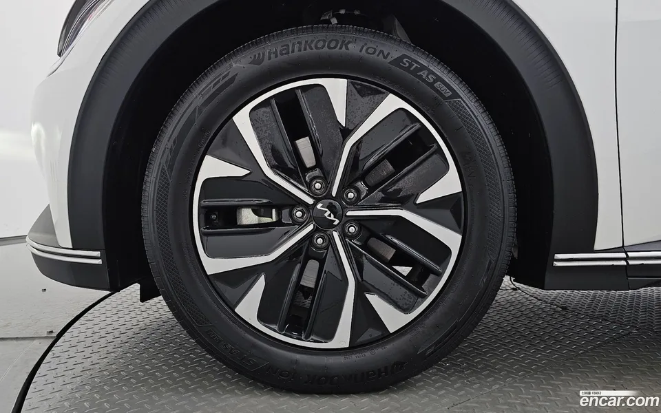 Kia EV6 2024 — thumbnail 5