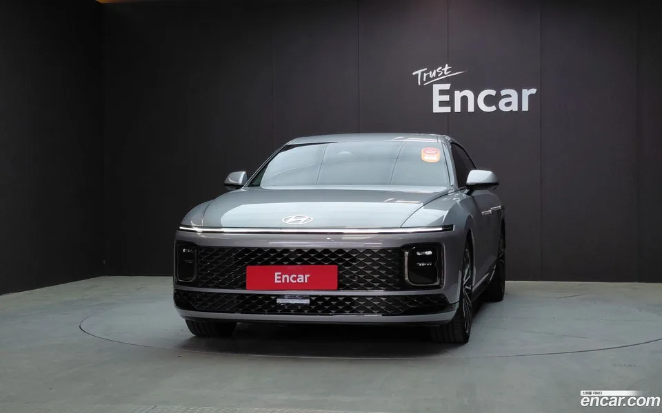 Hyundai Grandeur 2.5 2WD 2023 — thumbnail 3