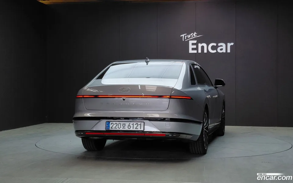 Hyundai Grandeur 2.5 2WD 2023 — thumbnail 4