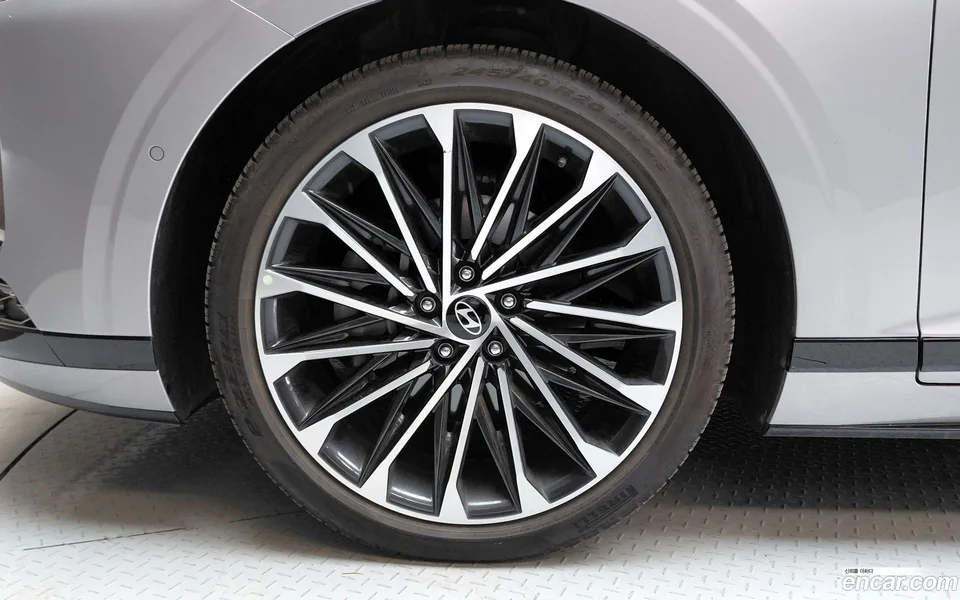 Hyundai Grandeur 2.5 2WD 2023 — thumbnail 5