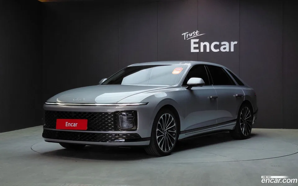 Hyundai Grandeur 2.5 2WD 2023 — photo 1, buy with delivery to Moscow