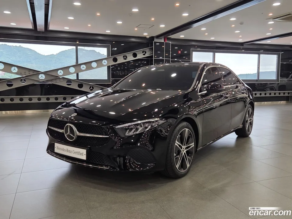 Mercedes-Benz A-Class A220 2025 — photo 1, buy with delivery to Moscow
