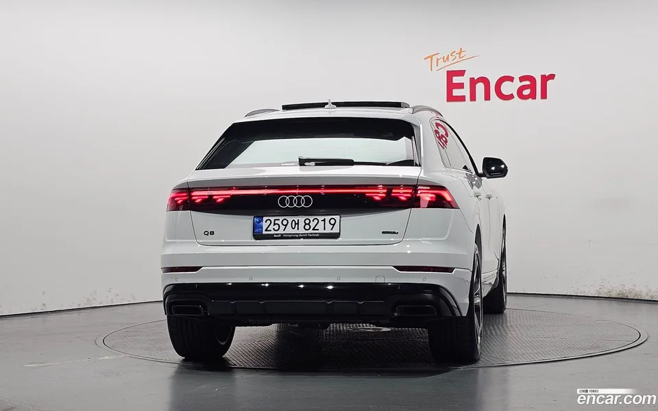 Audi Q8 (4M) 55 TFSI 2025 — thumbnail 4