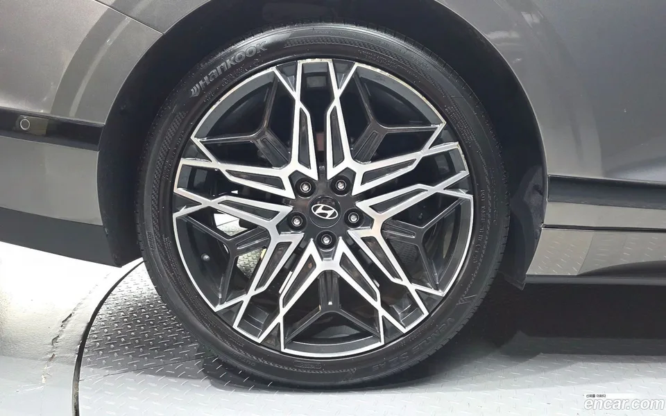 Hyundai Grandeur Hybrid 2023 — thumbnail 5