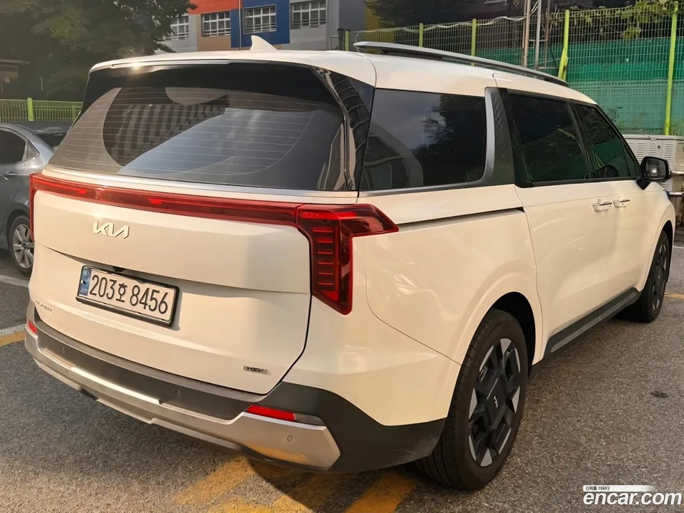 Kia Carnival HEV 9 2025 — thumbnail 5