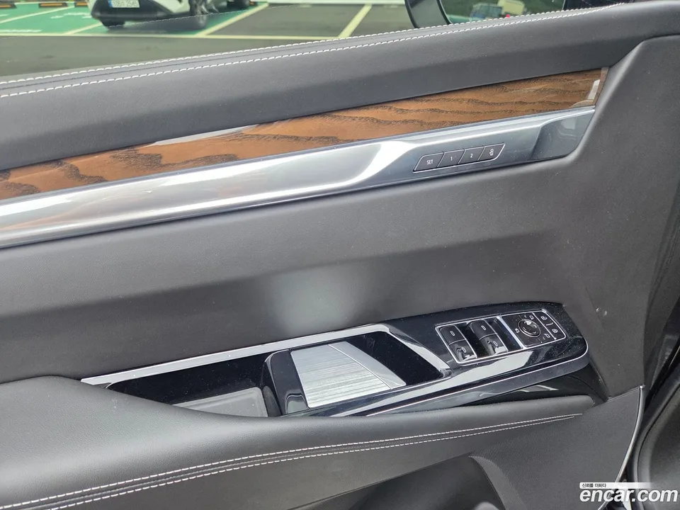 Cadillac Escalade 6.2 2025 — thumbnail 3