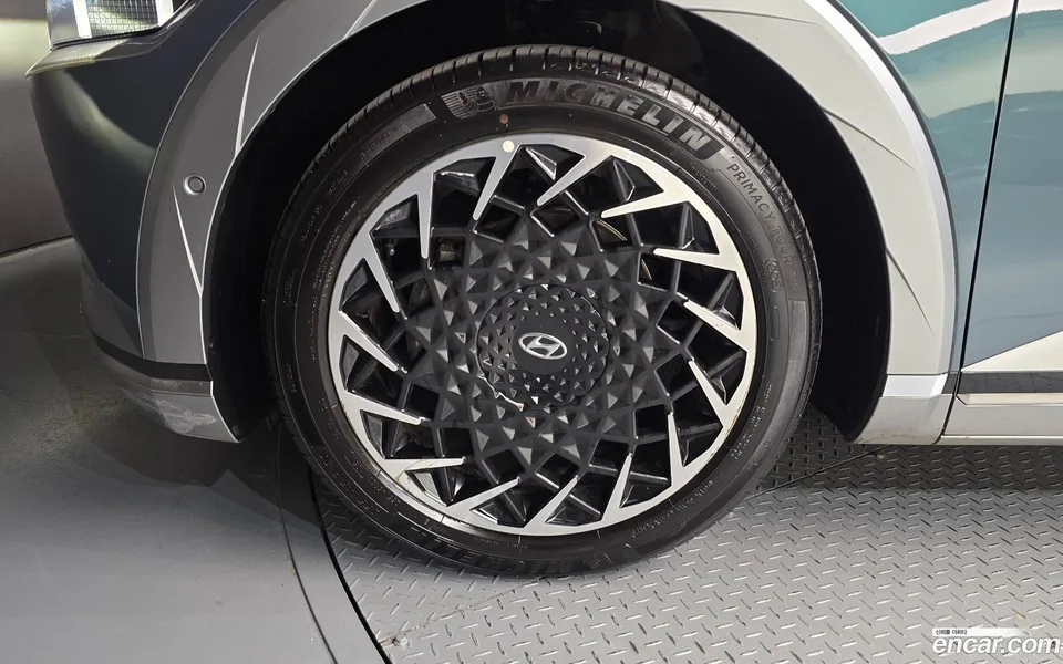 Hyundai Ioniq 5 2024 — thumbnail 5
