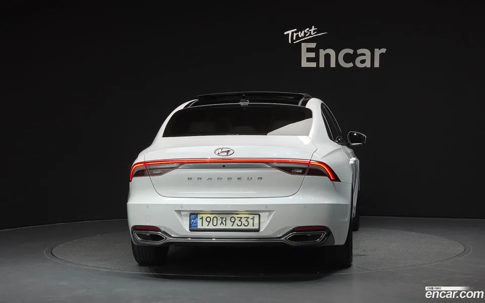 Hyundai Grandeur IG Hybrid 2022 — thumbnail 4