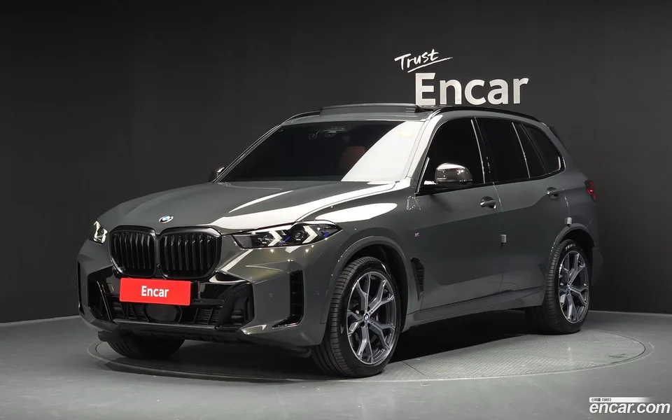 BMW X5 xDrive 40i M 2025 — photo 1, buy with delivery to Moscow