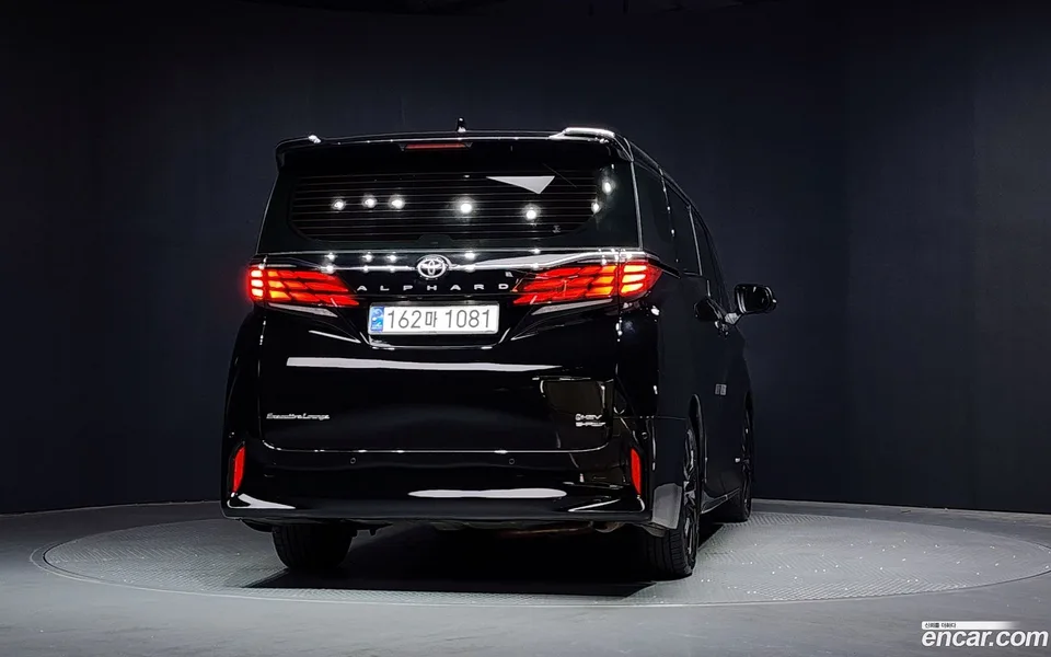 Toyota Alphard 2.5 HEV AWD 2024 — thumbnail 4
