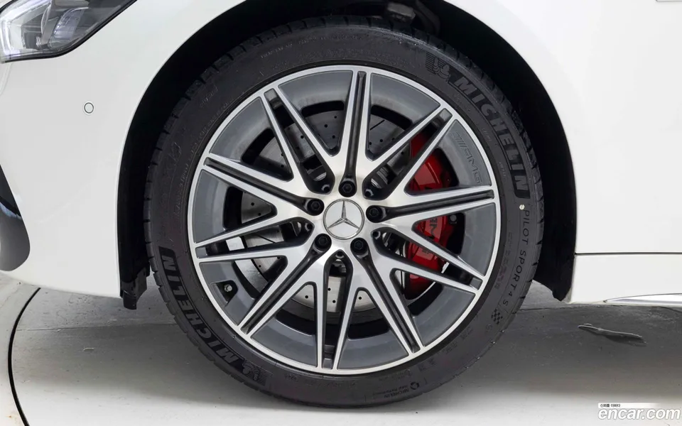 Mercedes-Benz AMG GT 4 43 4MATIC+ 2025 — thumbnail 2