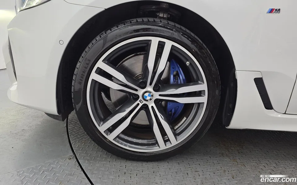 BMW 6 Series GT 630i xDrive M 2022 — thumbnail 5