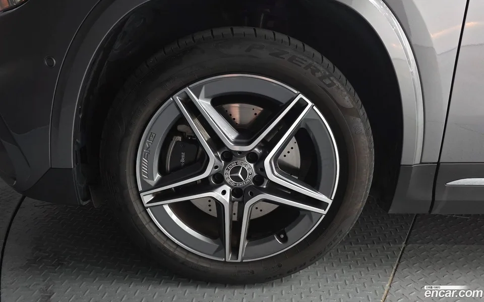 Mercedes-Benz GLA-Class GLA250 4MATIC 2024 — миниатюра 2