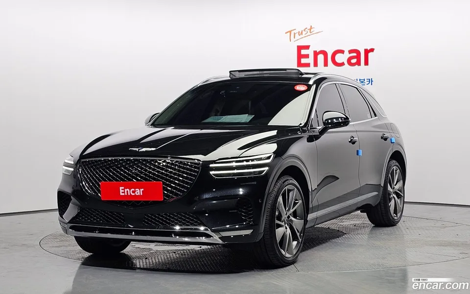Genesis GV70 2.5T AWD 2023 — photo 1, buy with delivery to Moscow