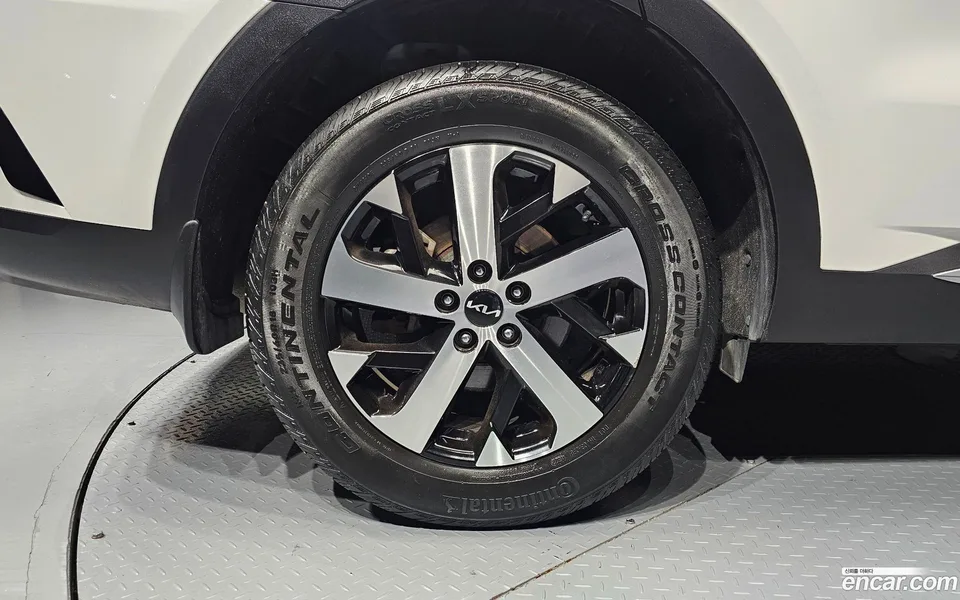 Kia Sorento 2.2 2WD 2022 — thumbnail 2