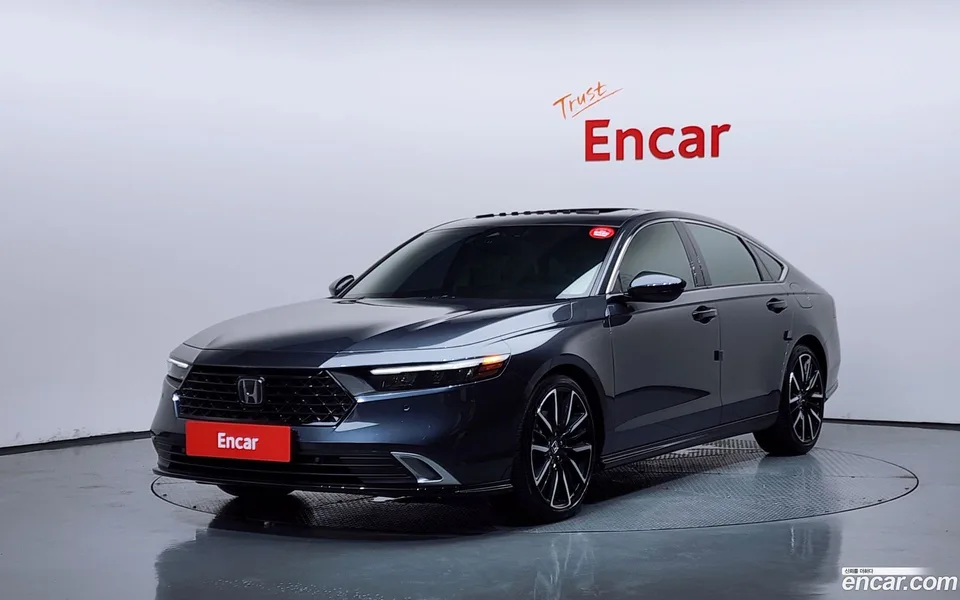 Honda Accord 2.0 2023 — photo 1, buy with delivery to Moscow