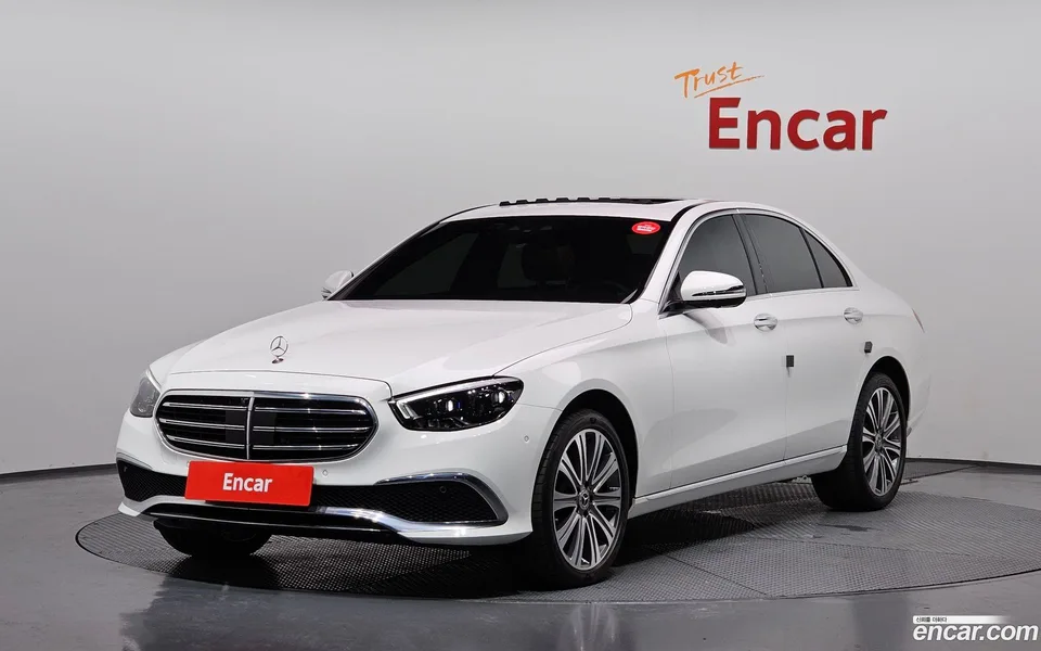 Mercedes-Benz E-Class E350 4MATIC 2022 — photo 1, buy with delivery to Moscow