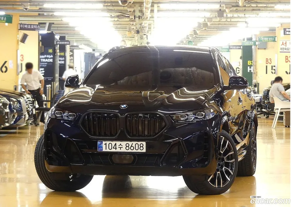 BMW X6 xDrive30d M 2025 — thumbnail 3