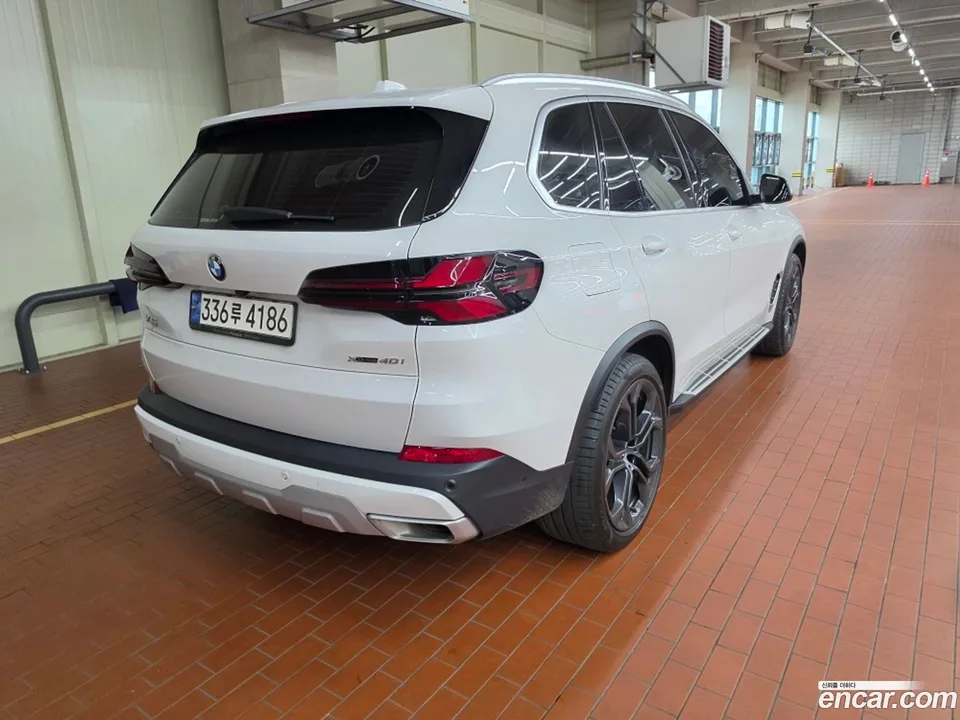BMW X5 xDrive 40i xLine 2023 — thumbnail 4