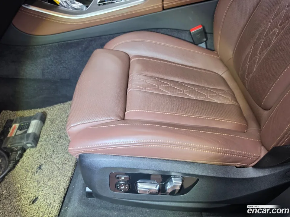 BMW X5 xDrive 40i xLine 2023 — thumbnail 5