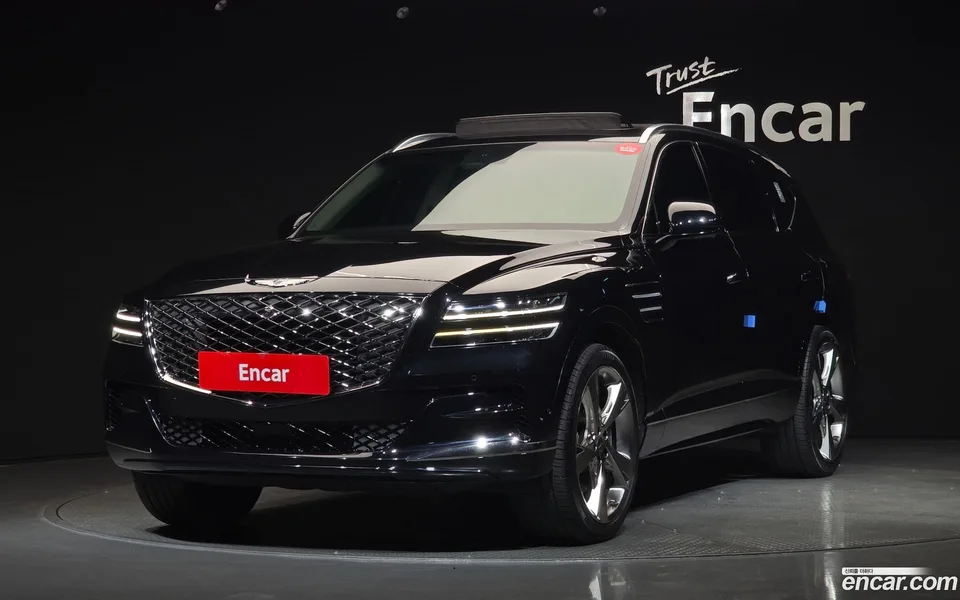 Genesis GV80 2.5T AWD 2023 — photo 1, buy with delivery to Moscow
