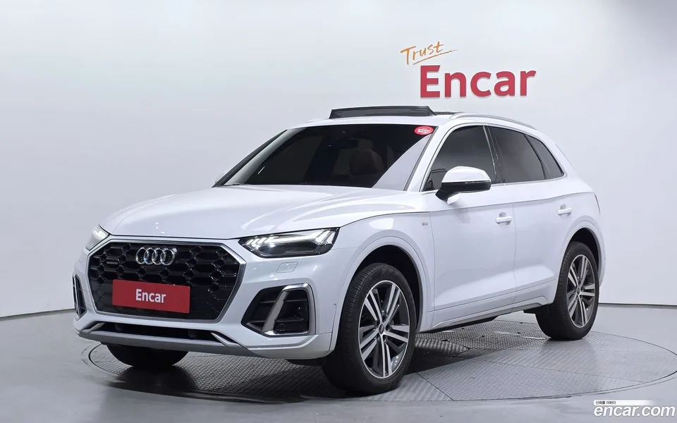 Audi Q5 40 TDI 2022 — photo 1, buy with delivery to Moscow