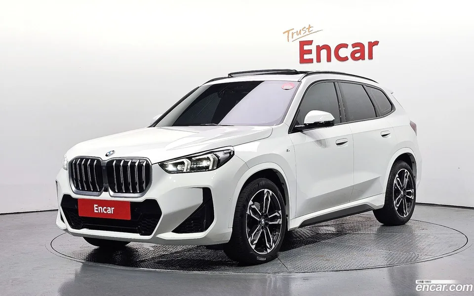 BMW X1 xDrive 20i M 2024 — photo 1, buy with delivery to Moscow