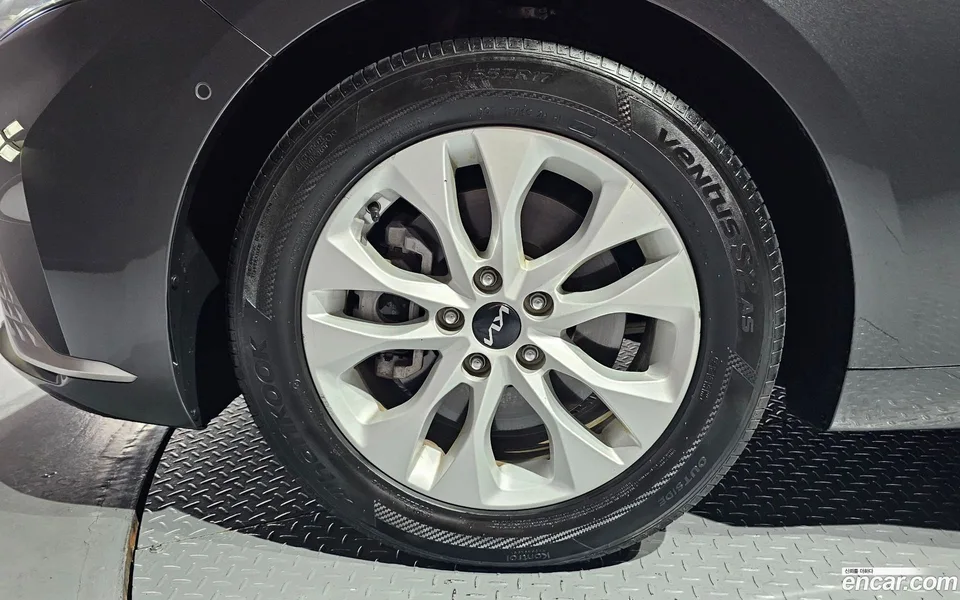 Kia K8 2.5 2WD 2022 — thumbnail 2
