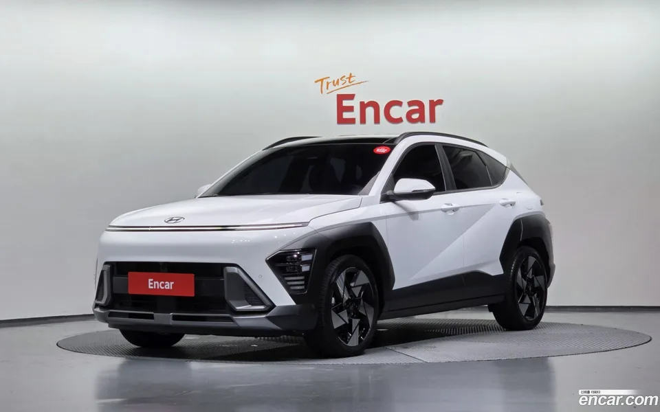 Hyundai Kona 2.0 2WD 2023 — photo 1, buy with delivery to Moscow