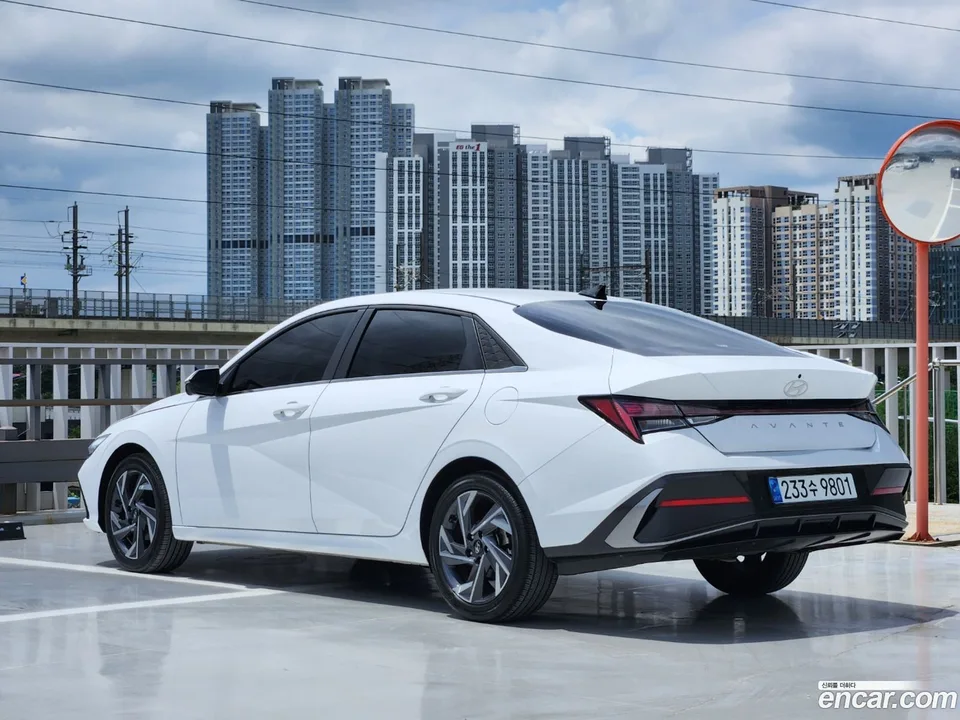 Hyundai Avante CN7 1.6 2023 — thumbnail 4