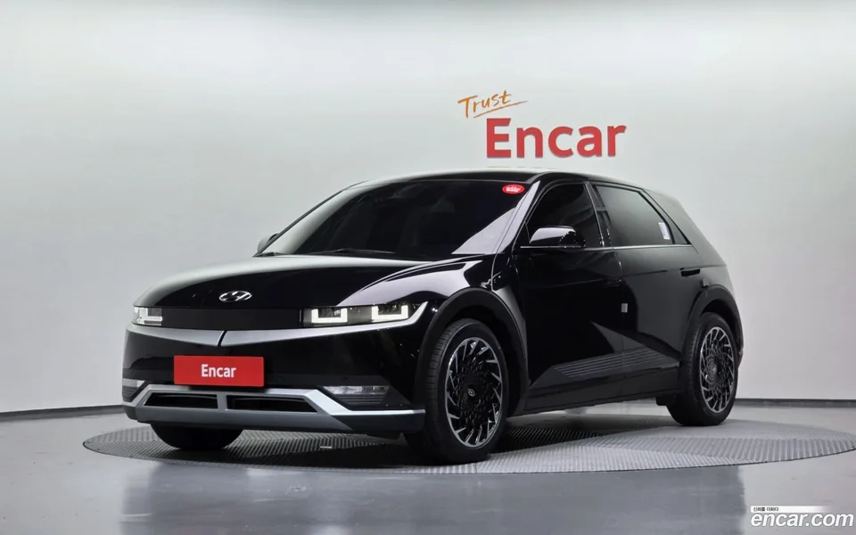 Hyundai Ioniq 5 2023 — photo 1, buy with delivery to Moscow
