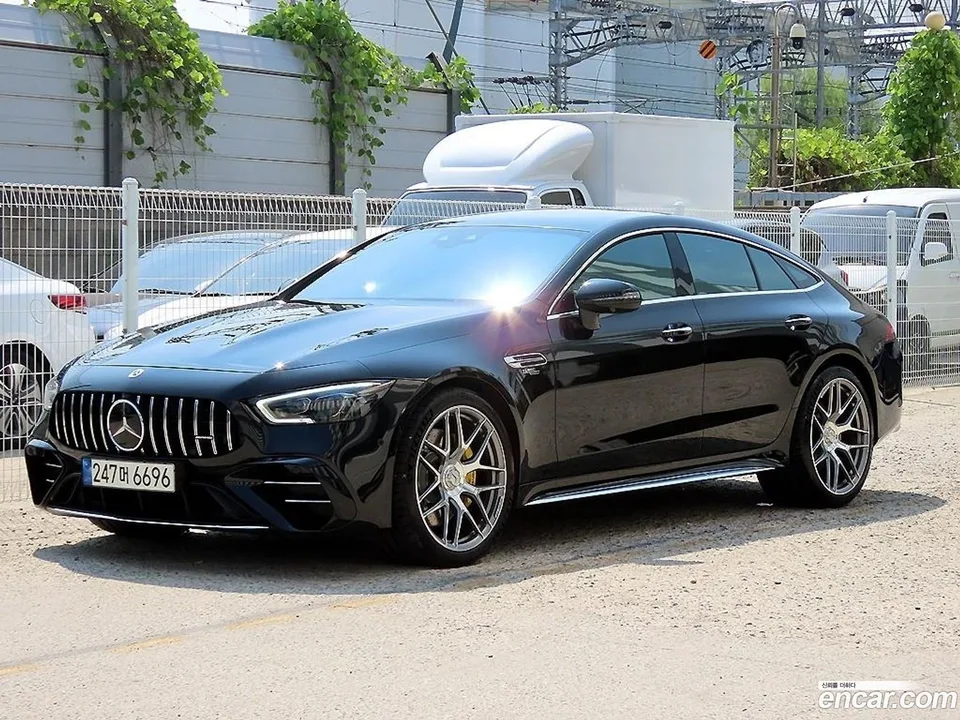 Mercedes-Benz AMG GT 4 43 4MATIC+ 2023 — thumbnail 2