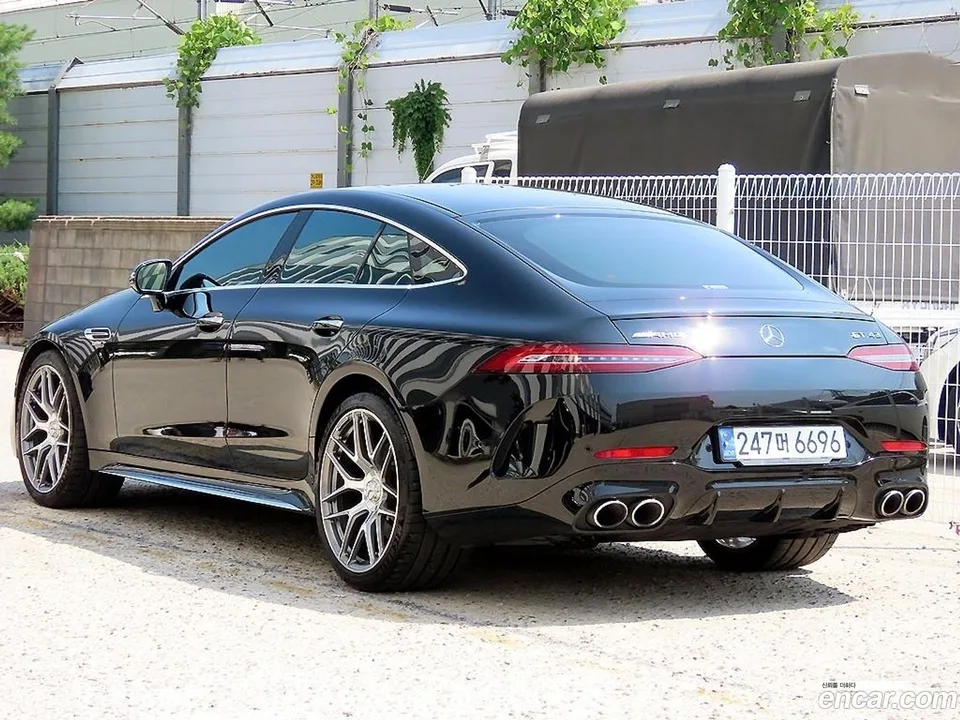 Mercedes-Benz AMG GT 4 43 4MATIC+ 2023 — thumbnail 3