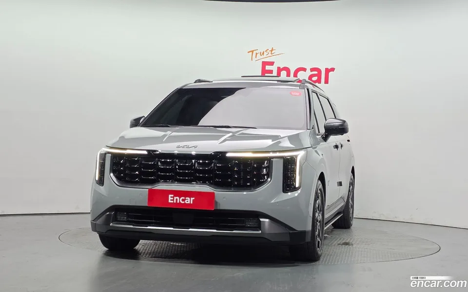 Kia Carnival 9 2024 — thumbnail 3