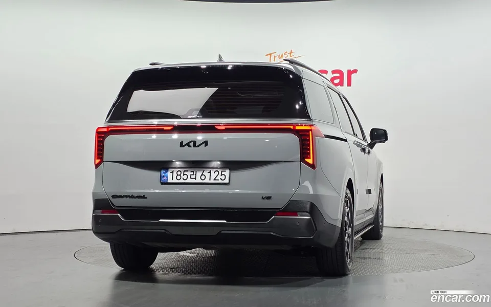 Kia Carnival 9 2024 — thumbnail 4