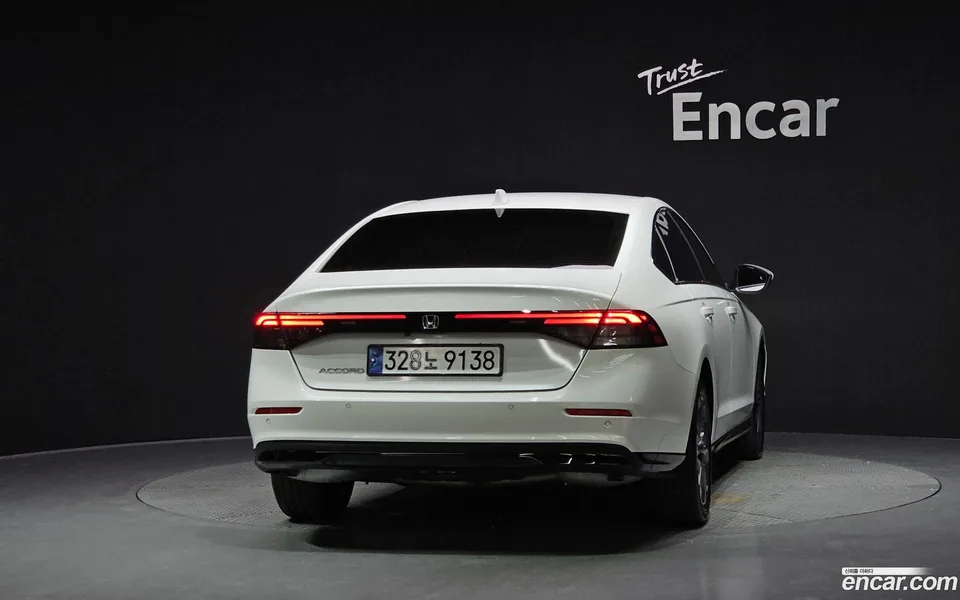 Honda Accord 1.5 2024 — thumbnail 4