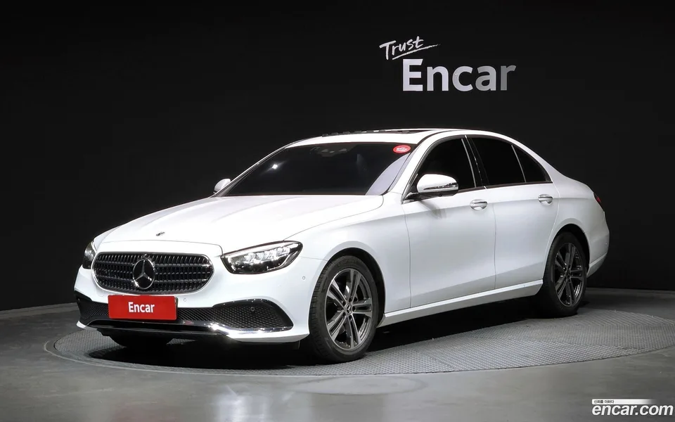 Mercedes-Benz E-Class E250 2023 — photo 1, buy with delivery to Moscow
