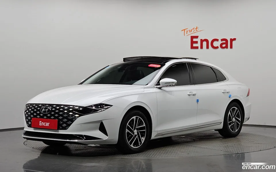 Hyundai Grandeur IG 3.0 LPi () 2022 — photo 1, buy with delivery to Moscow
