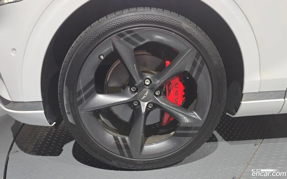 Genesis GV70 2.5T 2WD 2024 — thumbnail 5