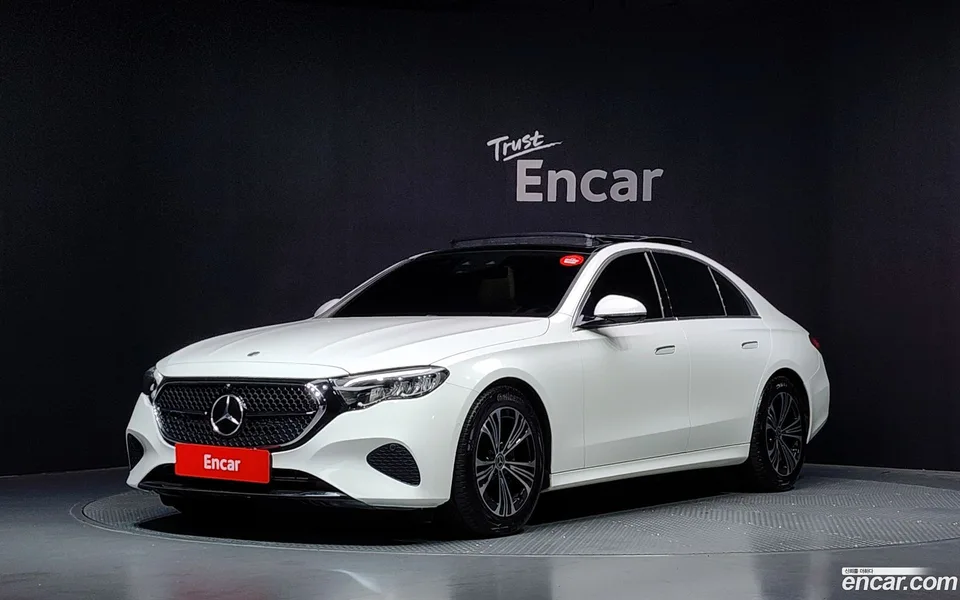 Mercedes-Benz E-Class E200 2025 — photo 1, buy with delivery to Moscow