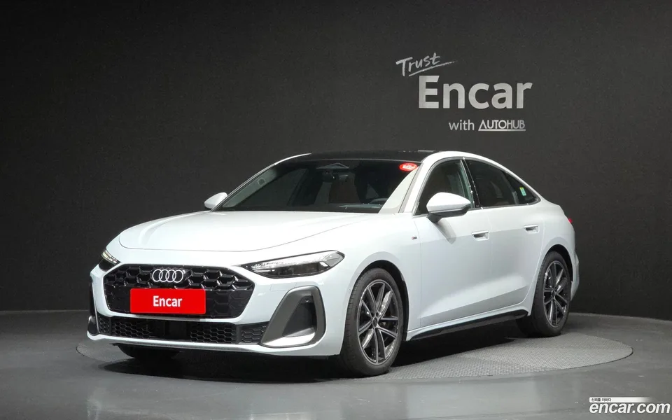 Audi A5 40 TFSI S Line 2025 — photo 1, buy with delivery to Moscow