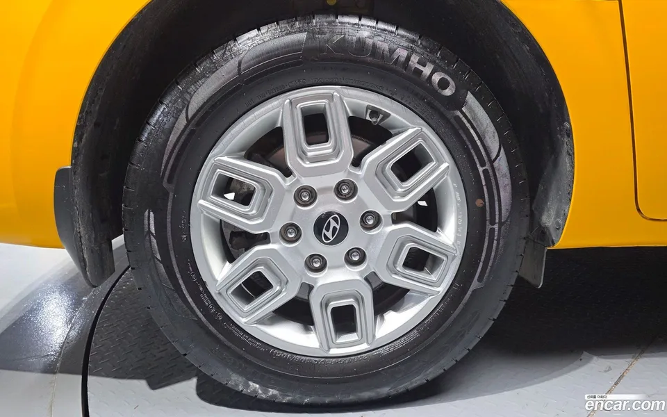 Hyundai Staria HEV 1.6 2024 — thumbnail 2