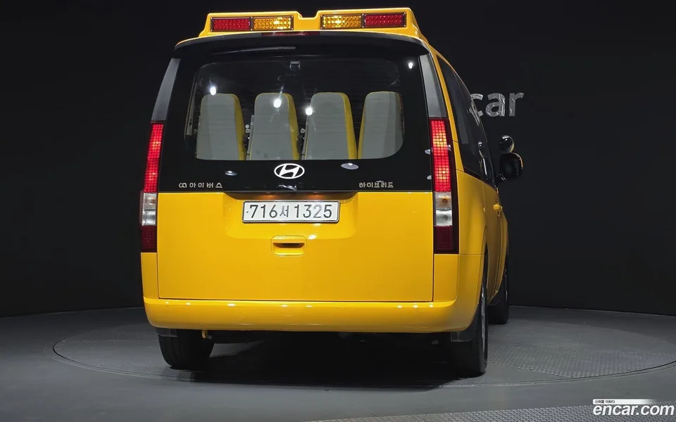 Hyundai Staria HEV 1.6 2024 — thumbnail 4