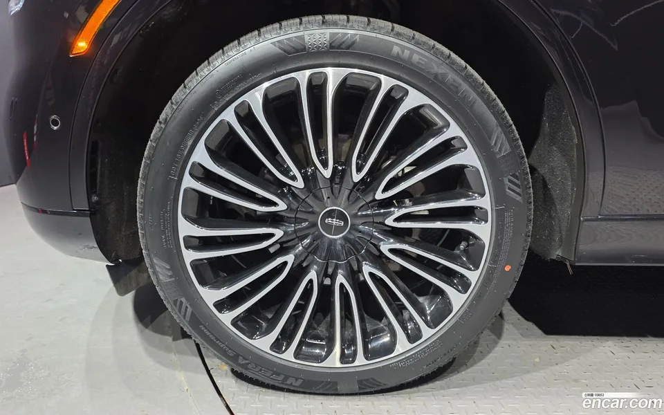 Lincoln Aviator 3.0 AWD 2023 — thumbnail 5