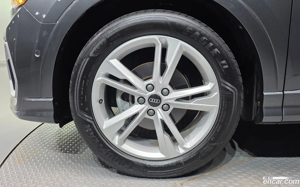 Audi Q3 35 TDI 2023 — thumbnail 5