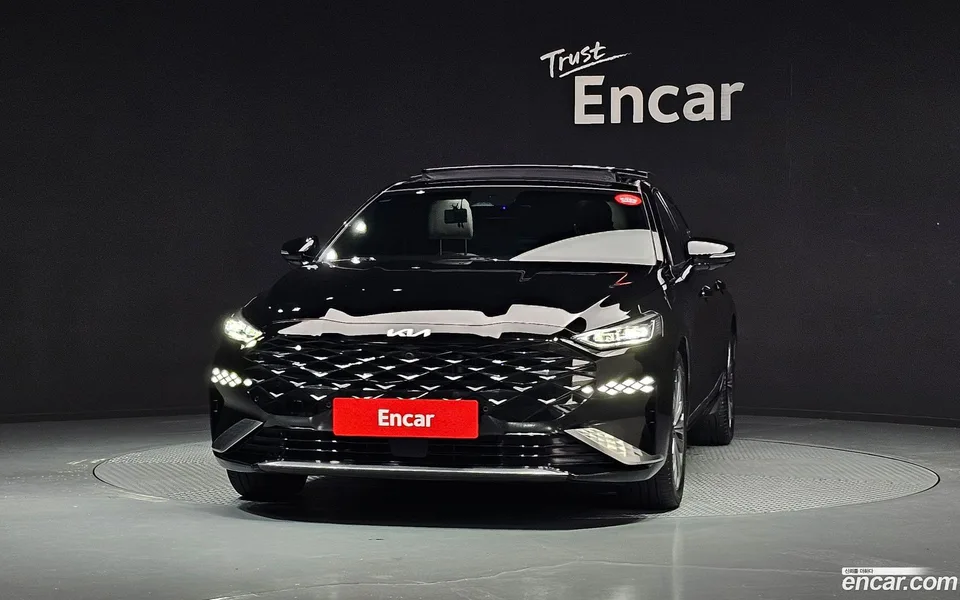 Kia K8 Hybrid 2023 — thumbnail 3