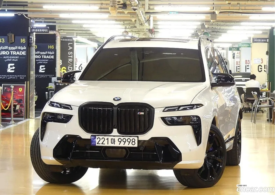 BMW X7 M60i xDrive M 6 2024 — thumbnail 3