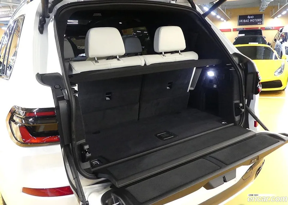 BMW X7 M60i xDrive M 6 2024 — thumbnail 4